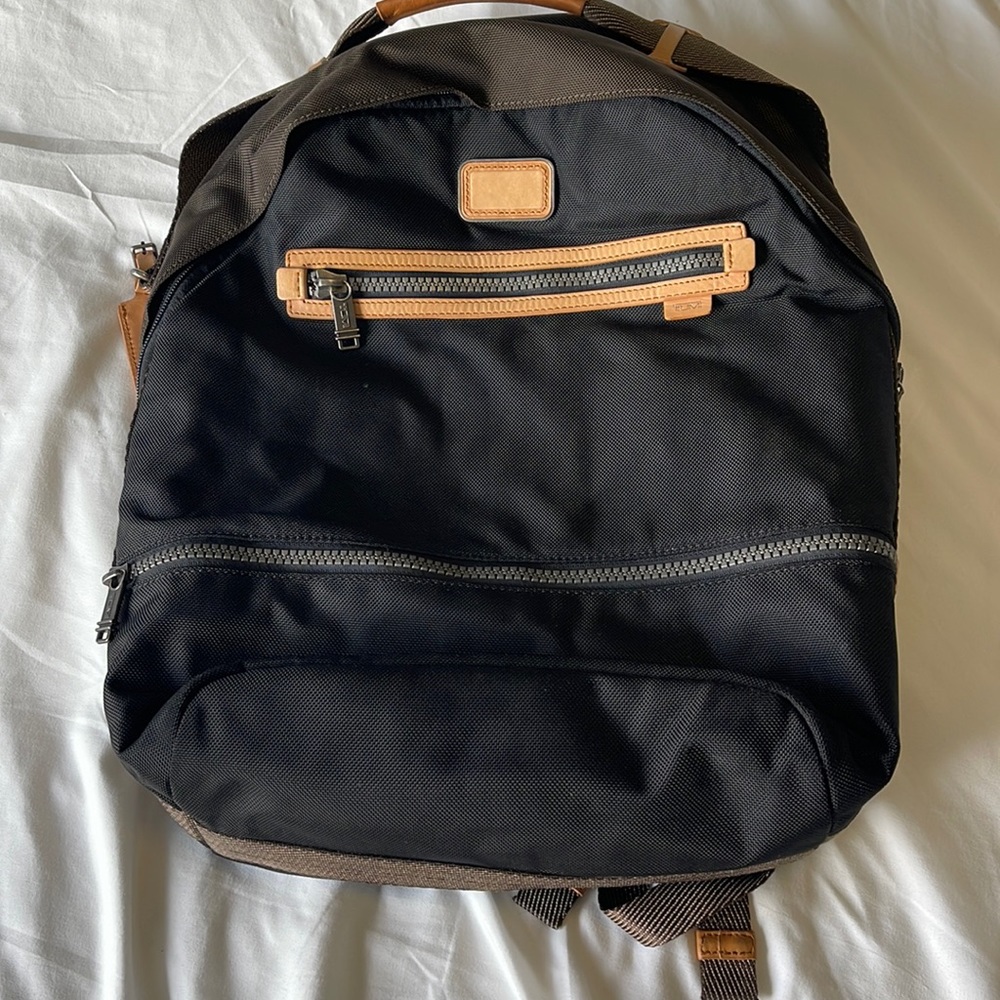 Great Tumi Backpack. Amazing color.